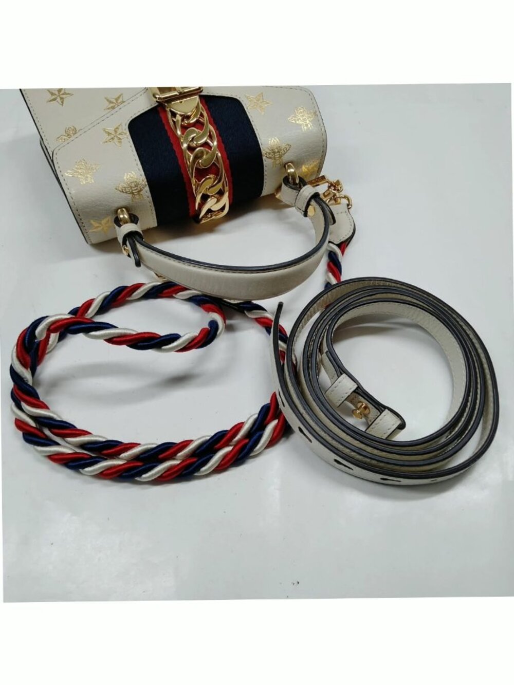 Authentic Gucci Sylvie Top Handle Bag Bee Star Leather Chain Strap - Picture 7 of 10